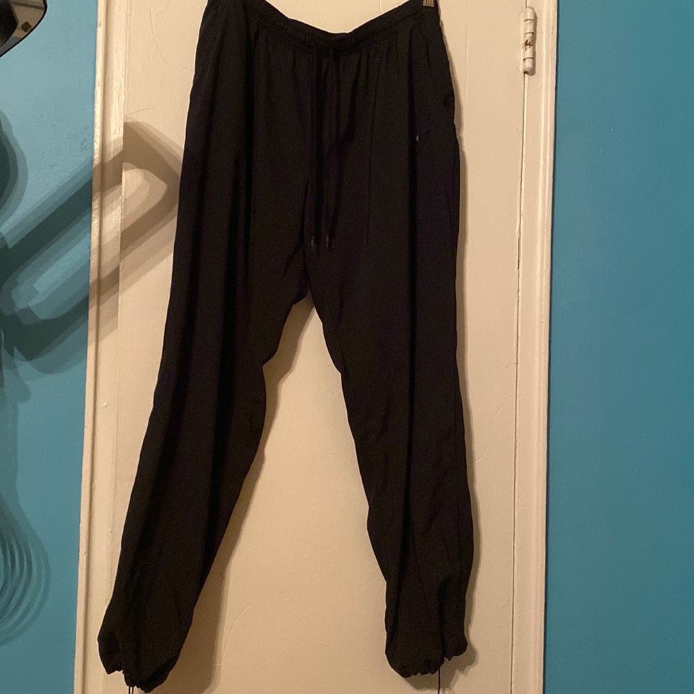 Mens NIKE DRI FIT training pants draw string bottoms size Xl black